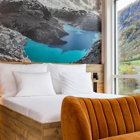 Stryn House - Hotel & Apartments Zewnętrze zdjęcie